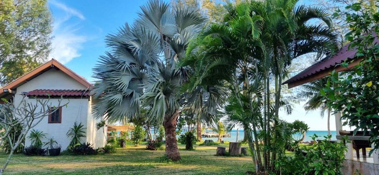 Tk Beach Resort 麦岛 外观 照片